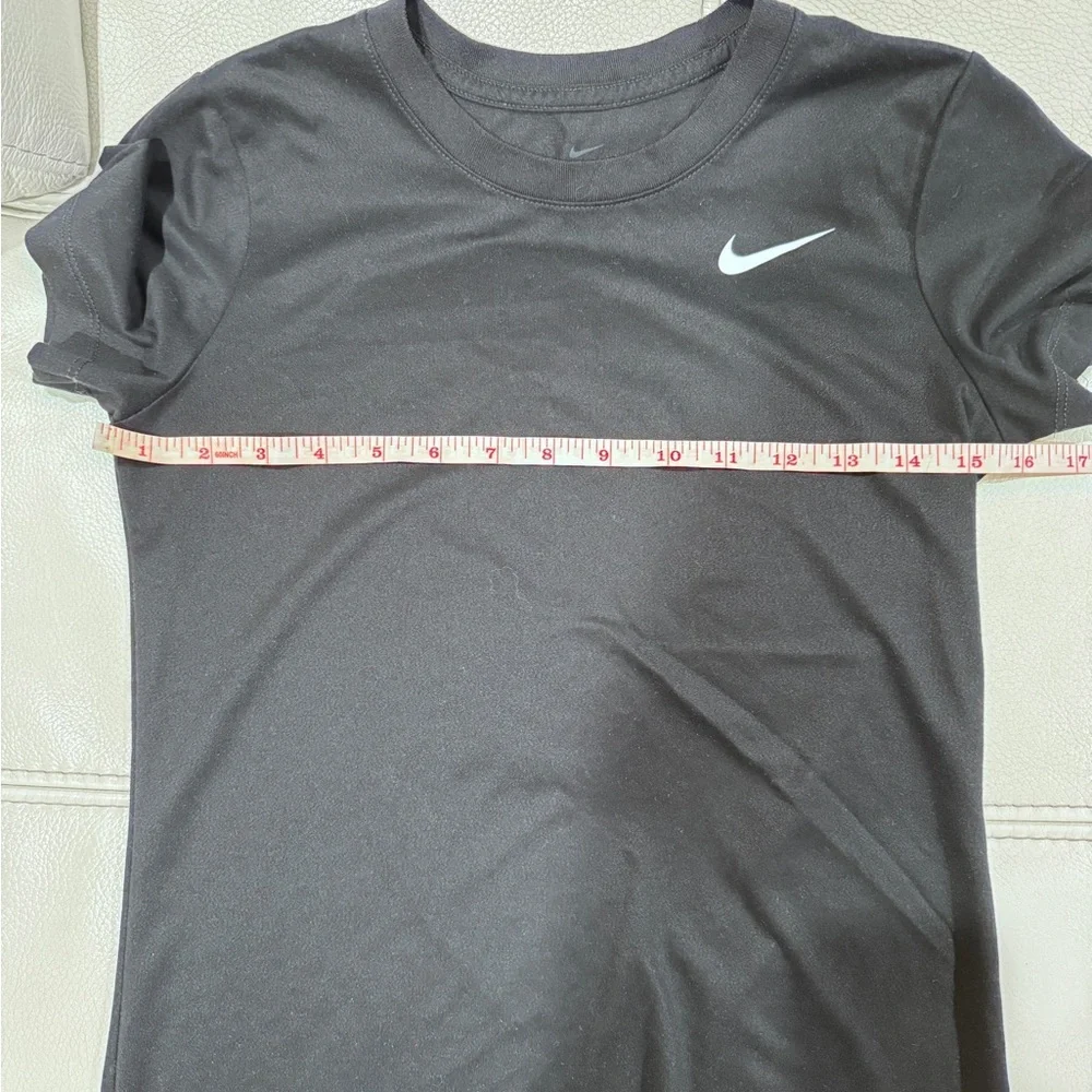 Nike Shirt Women's XS Black Dry Running Top Dri-Fit Mesh Lightweight Athletic - Picture 7 of 8